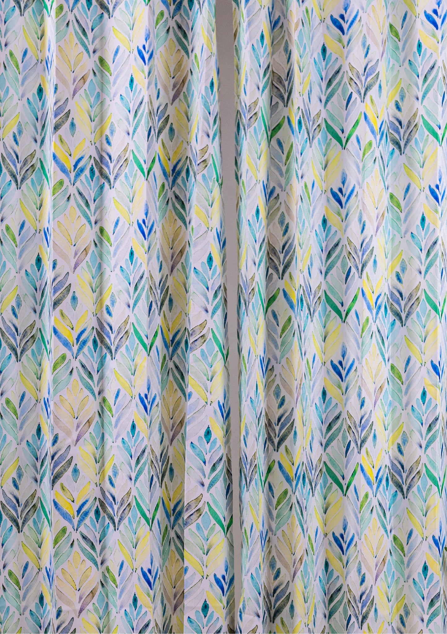 Green Color Curtain Watercolor Design Petals Print Curtain for Doors, Curtain for Window Polyester Curtain Fabric